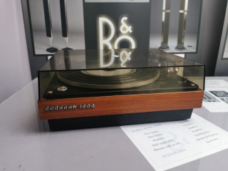 BEOGRAM 1000 TURNTABLE